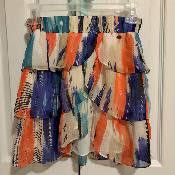 Guess Layered Skirt - Picture 1 of 1